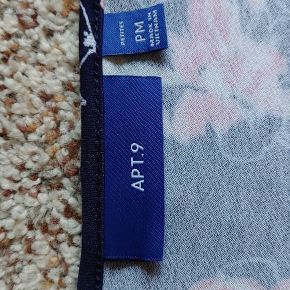 Apt 9 Blouse - Picture 3 of 5